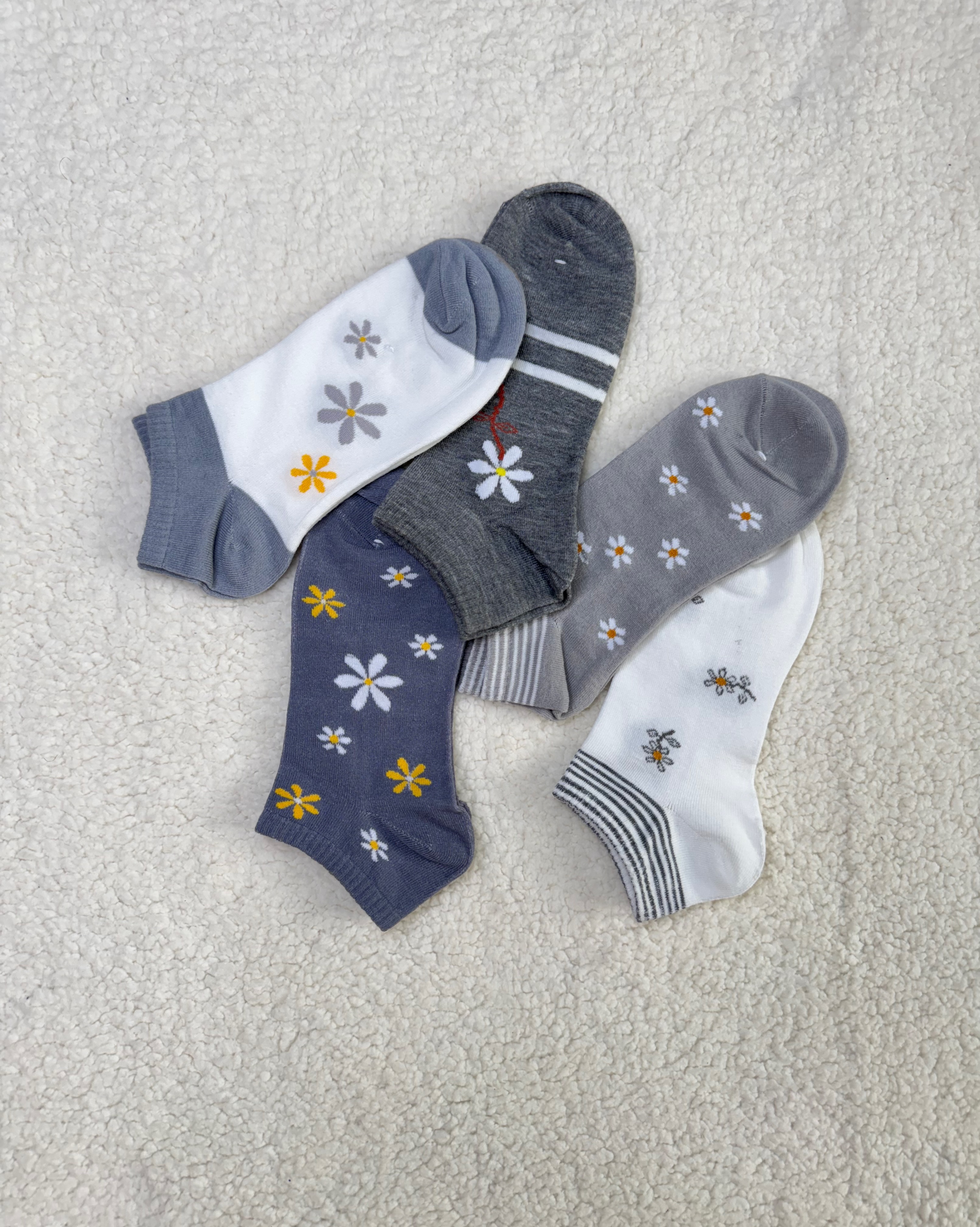 جوراب گل گلی